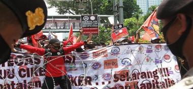 Hari Ini, Ribuan Buruh akan Kembali Demo di Istana dan MK