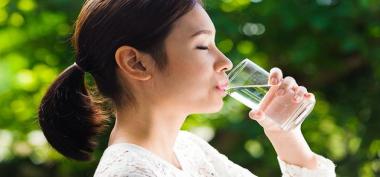 Sehat Setiap Hari Dengan Minum Air Putih yang Cukup