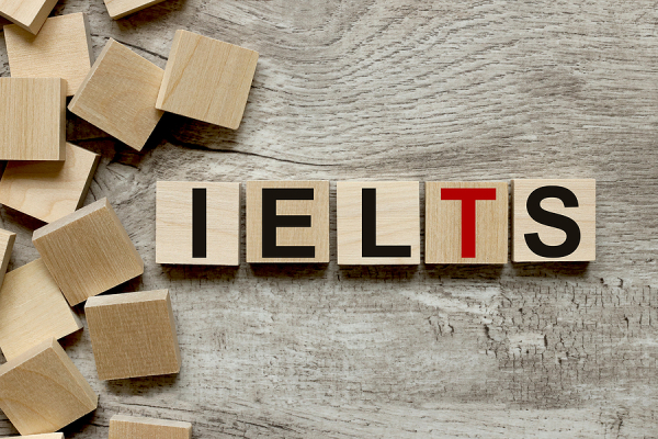 Tryout Online IELTS Gratis vs Berbayar: Mana yang Cocok untuk Kamu?