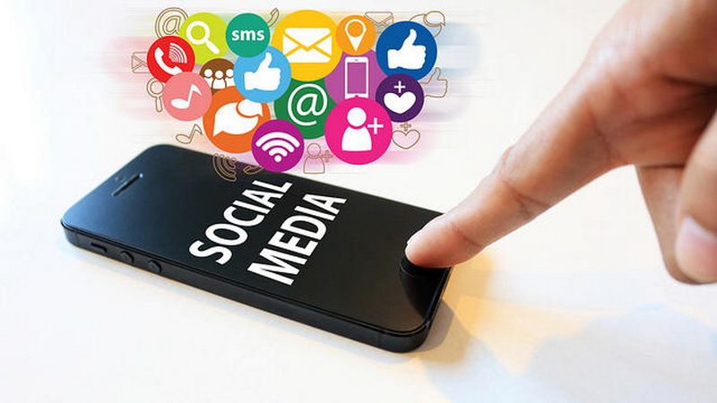 Tips Bikin Akun Sosmed Bisnis Anda Bersinar di Dunia Maya!