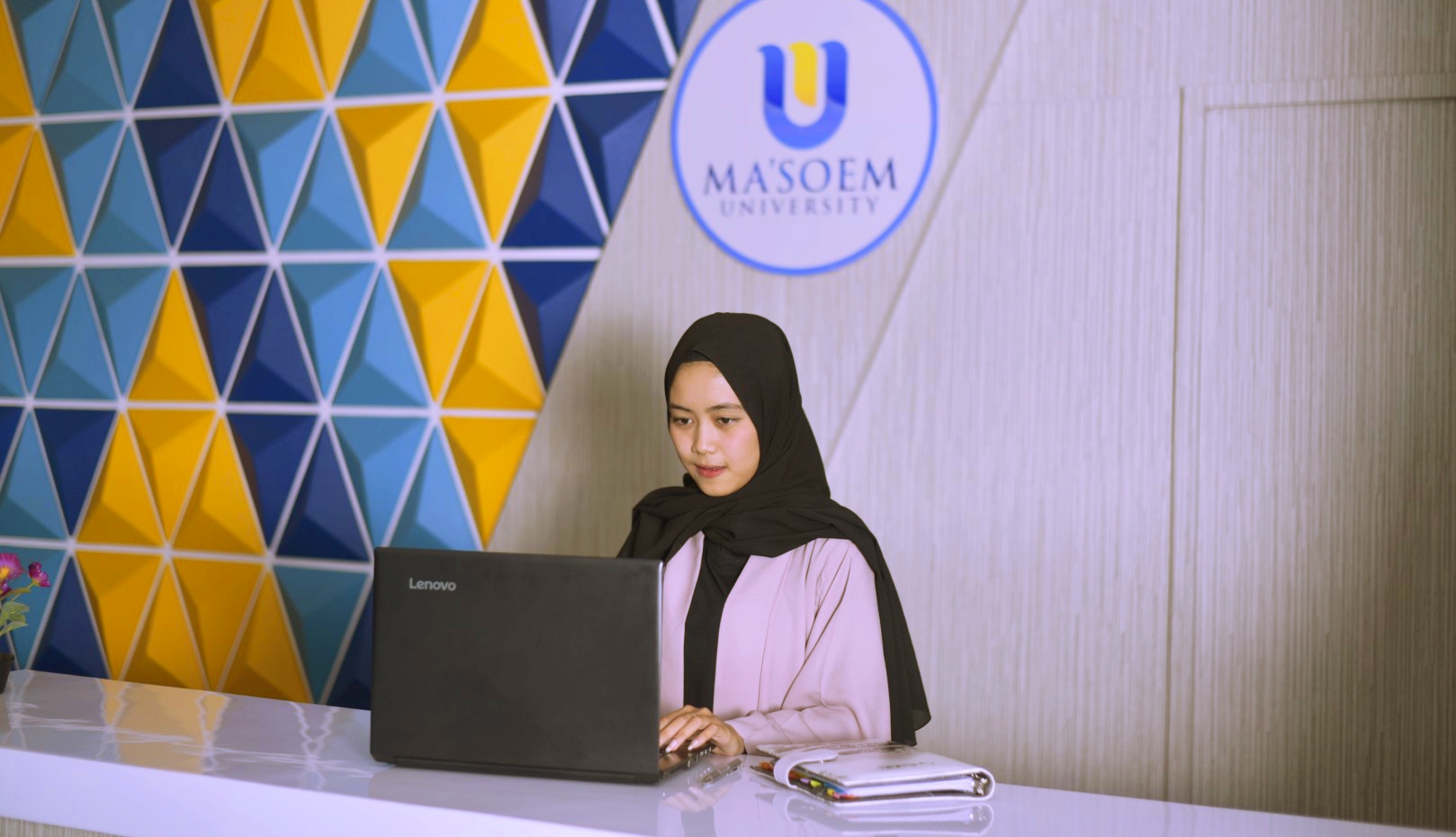 Perbankan Syariah di Indonesia dan Peran Maâ€™soem University dalam Mencetak SDM Berkualitas