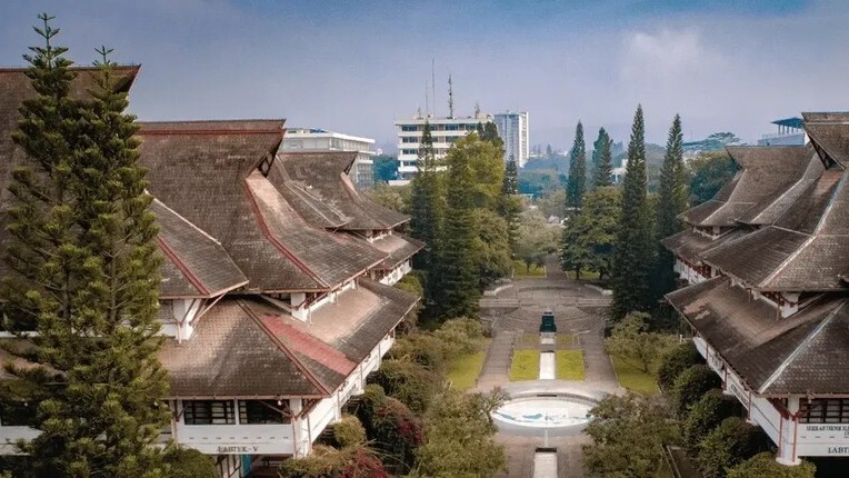 Apakah Biaya Kuliah ITB Mahal? Temukan Fakta Menariknya!