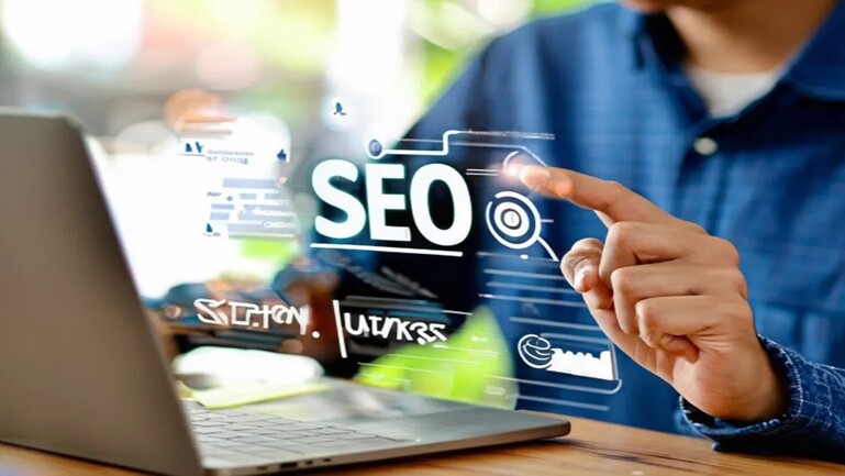 Menunggu Hasil SEO: Berapa Lama SEO Bekerja? Penjelasan Terperinci dari RajaSEO.com