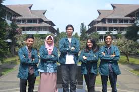 Kumpulan Soal Ujian Masuk ITB sebagai Instrumen Evaluasi Kesiapan Akademik Calon Mahasiswa