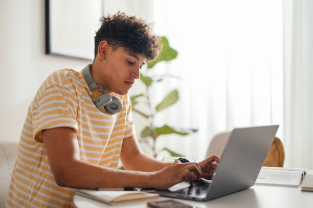 Mengatasi Rasa Malas Saat Belajar Online SMA: 7 Cara Ampuh!