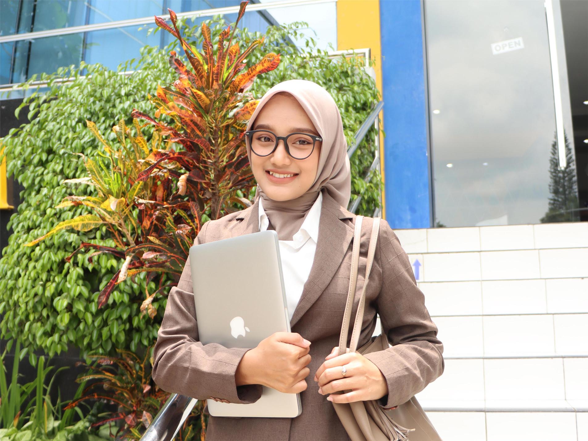 Biaya Kuliah S1 Perbankan Syariah Per Semester Hanya 5 Juta Tersedia Universitas Kelas Karyawan