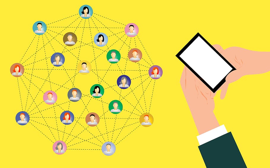 Peran Influencer dalam Membangun dan Memperkuat Brand Community di Era Digital