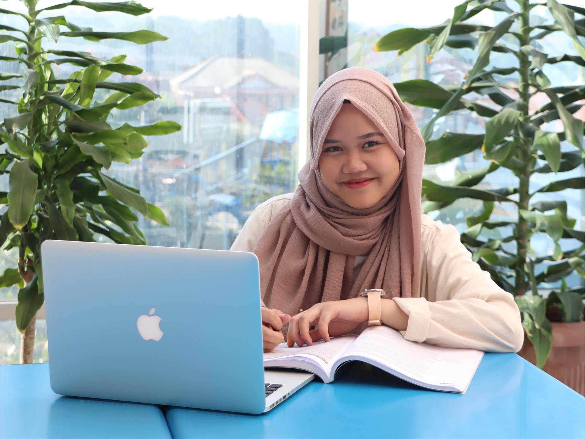 Cari Kampus Swasta yang Mudahkan Kuliah? Ini Jawabannya dengan Skema Cicilan Ringan!