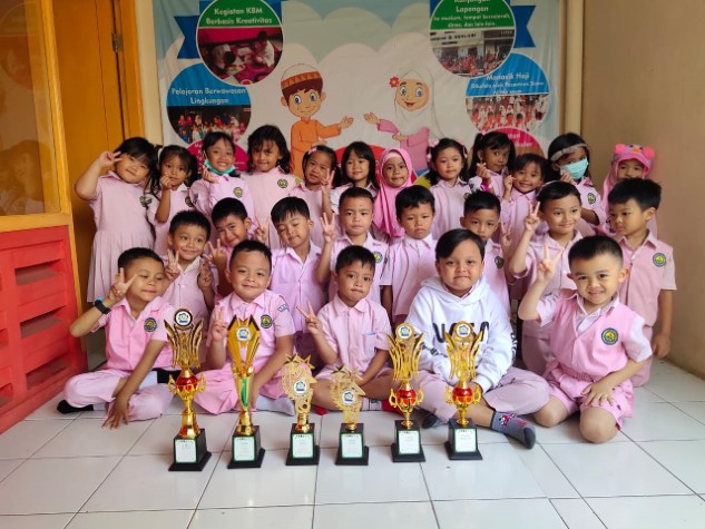 Menumbuhkan Peduli Sosial dan Lingkungan: Ekstrakurikuler Sosial Favorit di SMP Islam Al Masoem Bandung