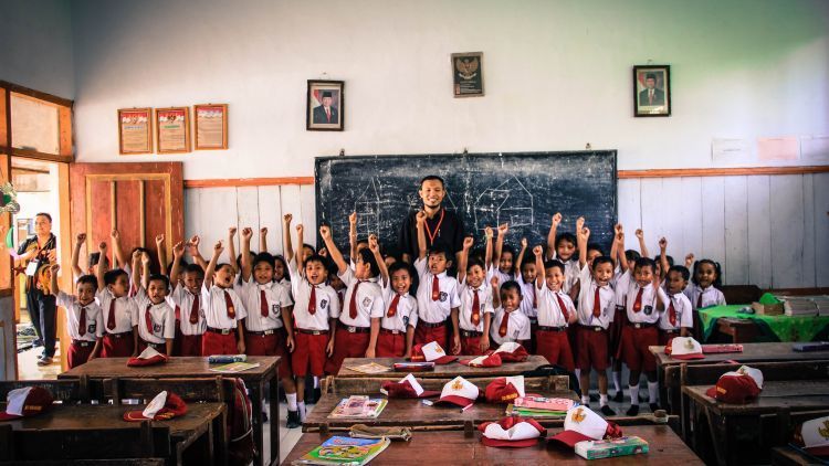 Keunggulan dan Tantangan Kuliah di Jurusan Pendidikan Guru Sekolah Dasar (PGSD)