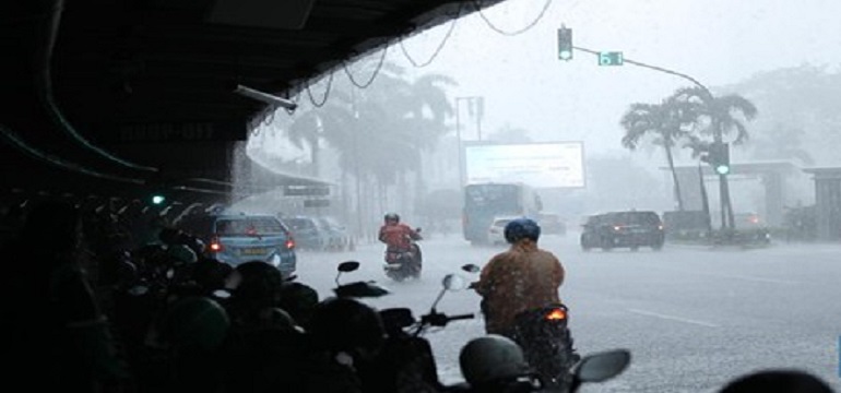 Kapan Indonesia Masuk Awal Musim Hujan 2024/2025?