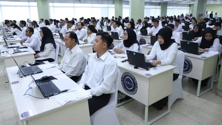 Jadwal Seleksi CPNS 2025 Lengkap dengan Tips Lolos Tahapan Tes