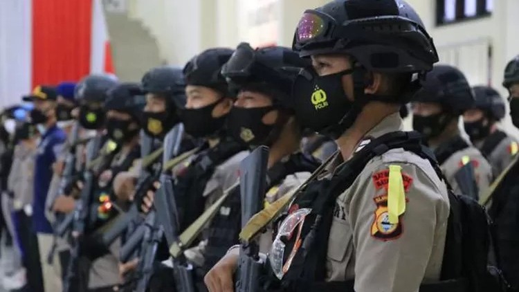 Apa yang Membatasi Daya Tampung Calon Anggota POLRI?